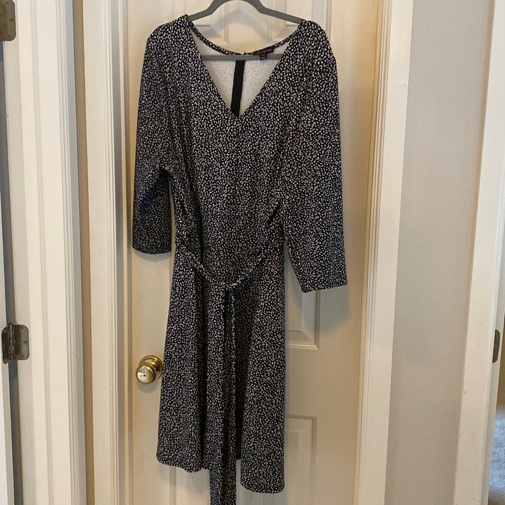 Cheetah print, midi dress. Knit